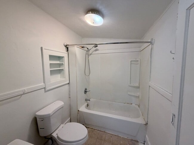 Building Photo - 1 bed House for Rent