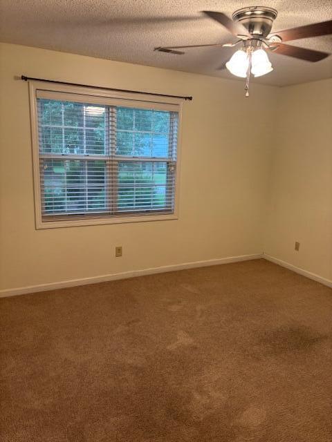 Building Photo - 1060 Waterway Dr