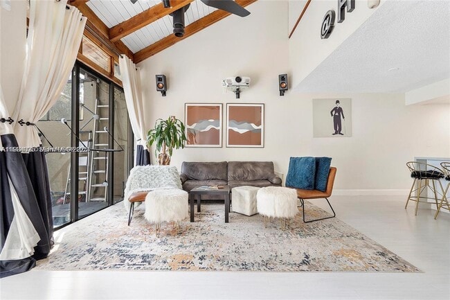 Building Photo - 1281 W Fairway Rd