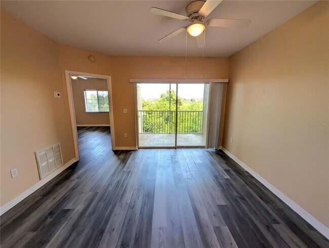 Building Photo - 9533 Newdale Way