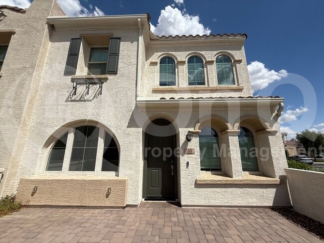 Building Photo - 4077 S Sabrina Dr