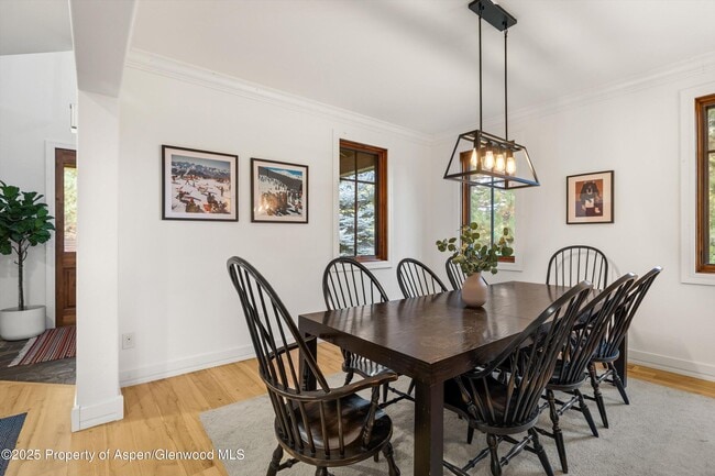 Building Photo - 41 Choke Cherry Ct