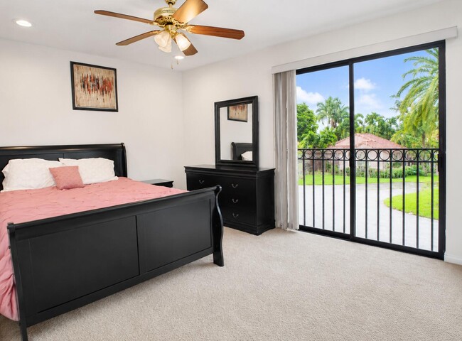 Building Photo - 1710 Shoreside Cir