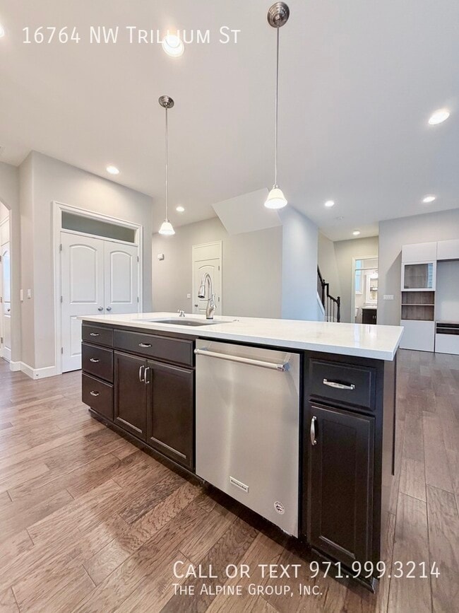 Building Photo - 16764 NW Trillium St