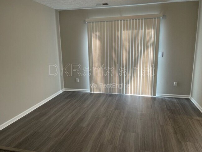 Building Photo - 1092 Dassow Ct