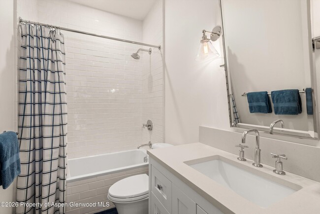 Building Photo - 191 Skimming Ln