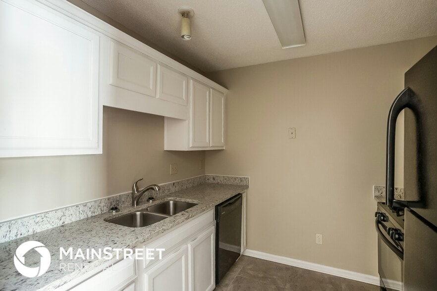 Building Photo - 5857 Eagles Feather Ln