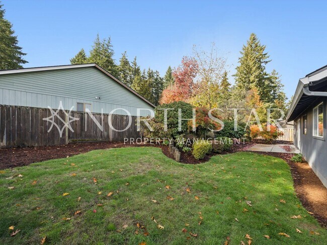 Building Photo - Beautifully Maintained Single-Level Home with Modern Touches