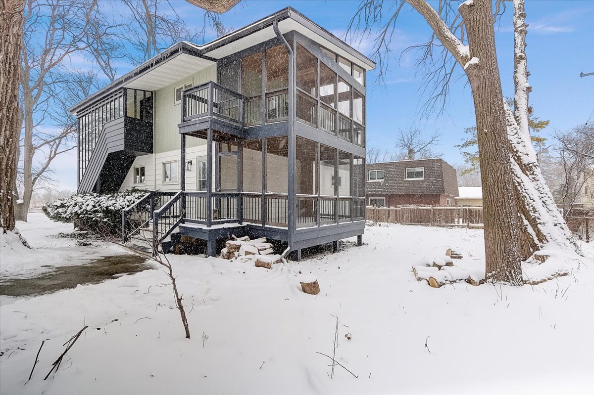 Building Photo - 1719 Carver St