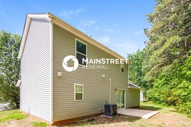 Building Photo - 4 Bedroom Pet-Friendly Home in Charlotte, ...
