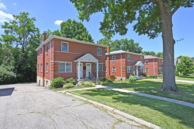 Building Photo - 27 Pleasant Ridge Ave