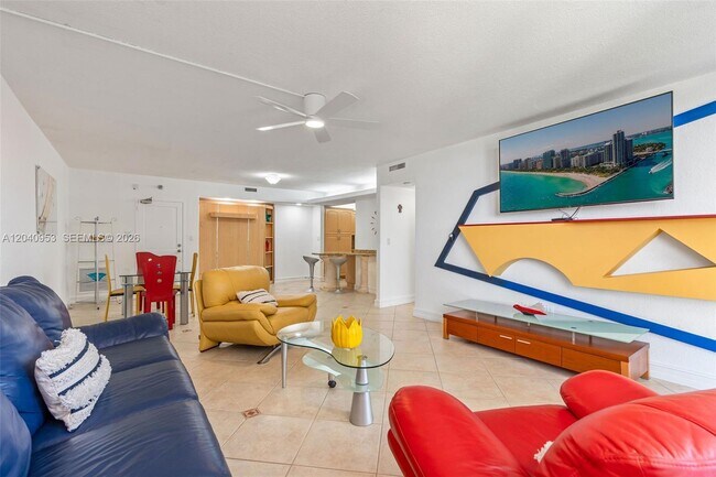 Building Photo - 10185 Collins Ave
