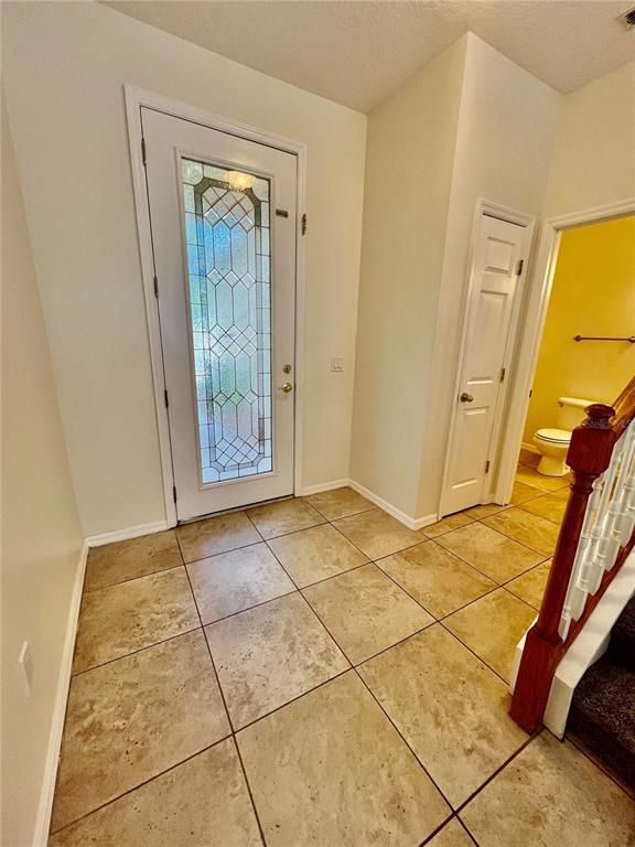 Building Photo - 2509 Silvermoss Dr