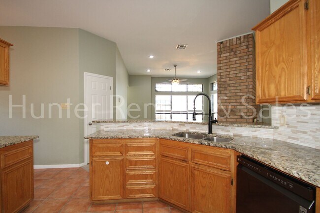 Building Photo - Sweet Like Honey!