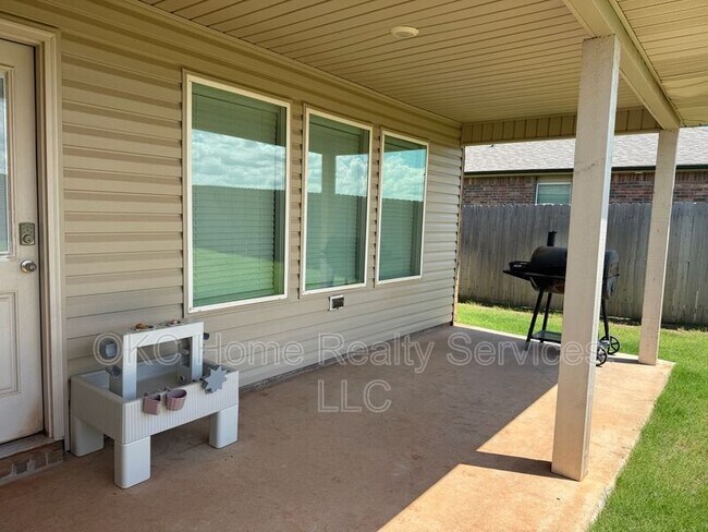 Building Photo - 14605 Travertine Fls Ln