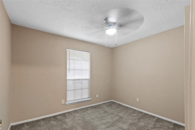 Building Photo - 4522 Mossygate Dr