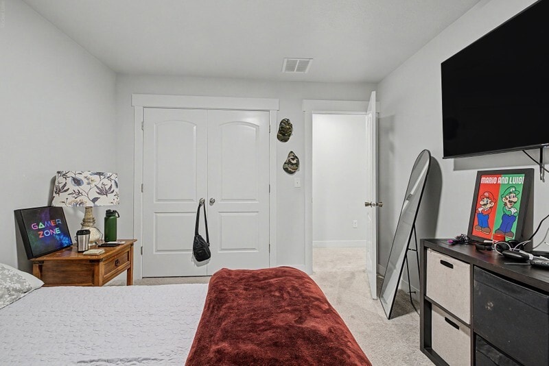 Building Photo - 1531 W Stone Gate Dr