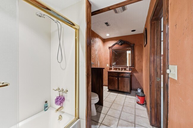 Building Photo - 7410 Ratchford Ct