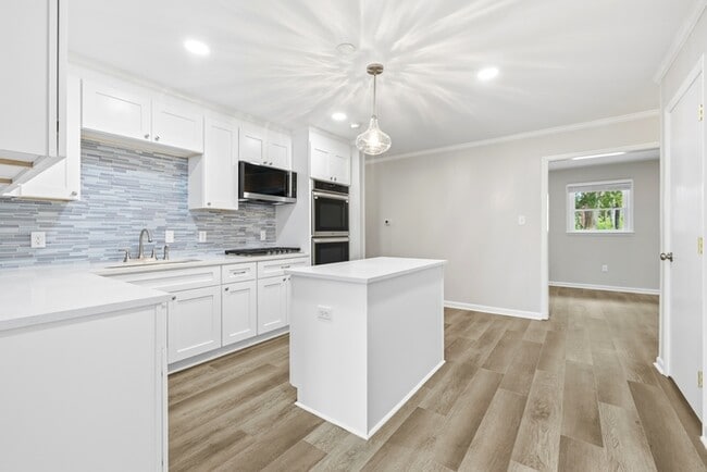 Building Photo - 1829 Fitzgerald St