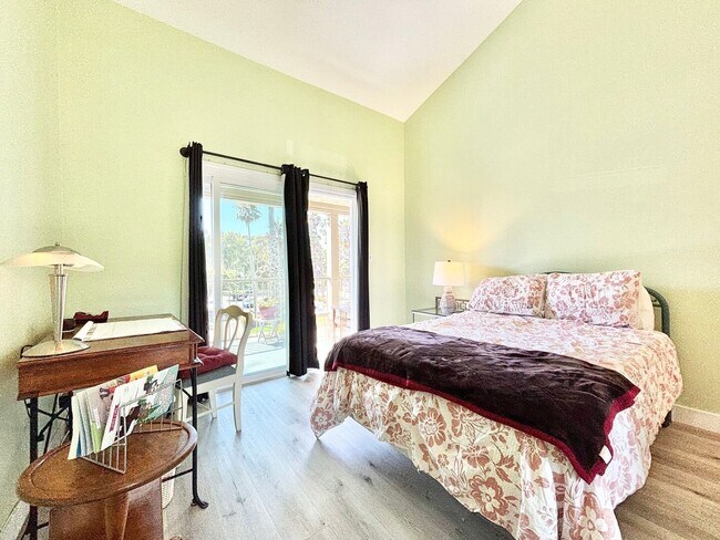 Building Photo - 2 Bedroom + 2 Bathroom Condo | Surfside III | Port Hueneme | Furnished