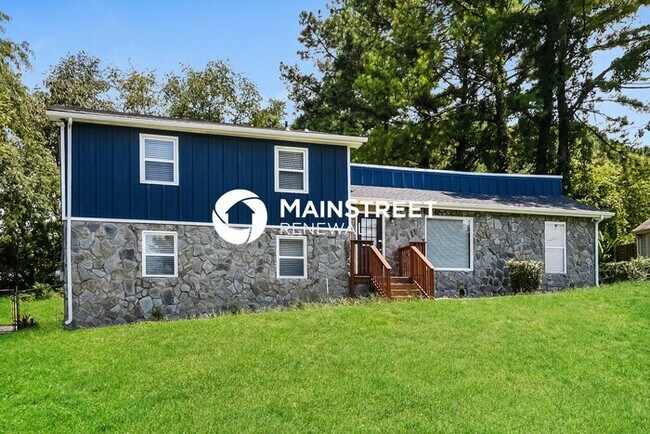 Building Photo - 4 Bedroom Pet-Friendly Home in OLD HICKORY, TN with Main Street Renewal