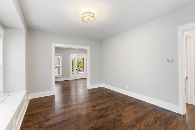 Building Photo - 3 Bedroom House Off Eastern Parkway