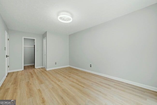 Building Photo - 210 Meadow Run