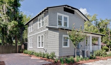 Building Photo - 516 SW 10th St
