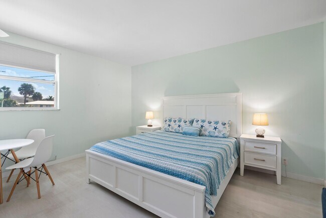 Building Photo - 670 Hernando St