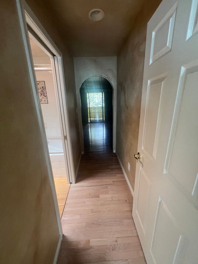 Building Photo - Long-term Rental, Procure Only