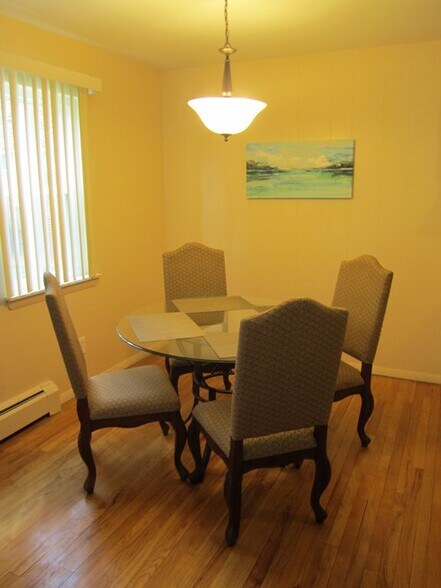 Building Photo - 276 Regency Park Dr