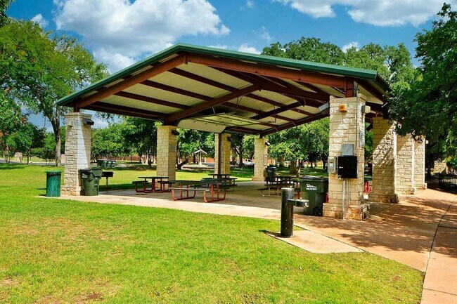 Building Photo - 16403 Spotted Eagle Dr