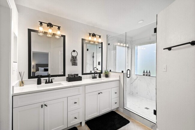 Building Photo - 4629 Amherst Ln