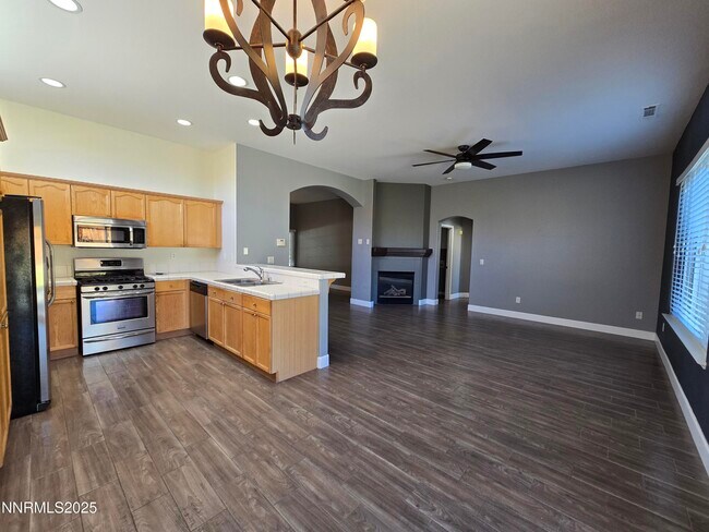 Building Photo - 7848 Alcandre Ct