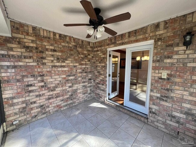 Building Photo - 3131 Oxford Cir