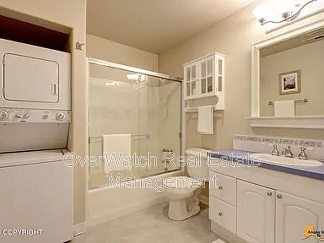 Building Photo - 16241 Baugh Cir