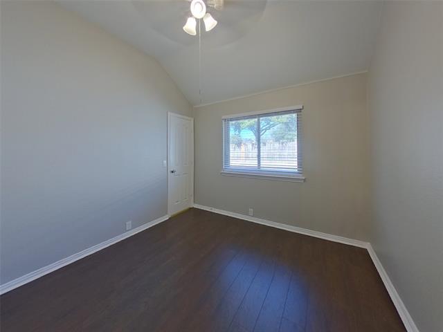 Building Photo - 541 Kerry St