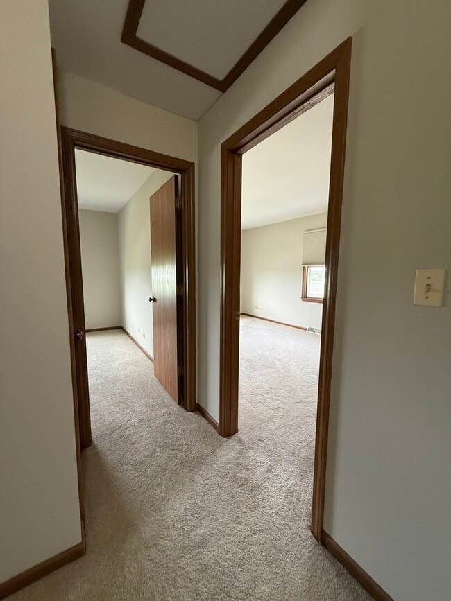 Building Photo - 153 Spuhler Dr