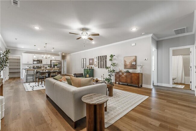 Building Photo - 3708 S 38th St