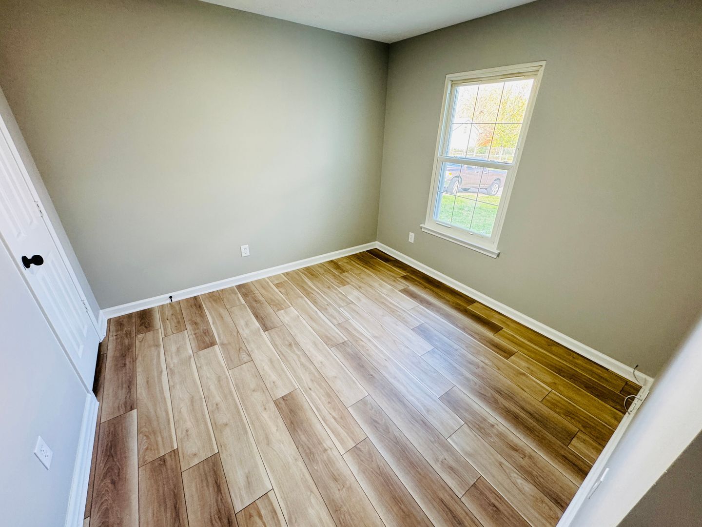 Building Photo - 4300 Brackenwood Dr