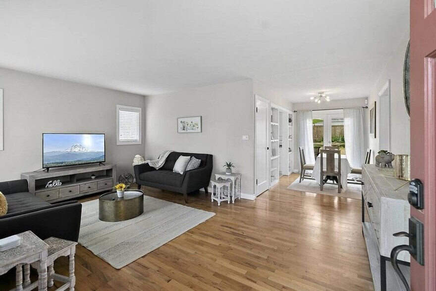 Building Photo - 4506 N Ferdinand St