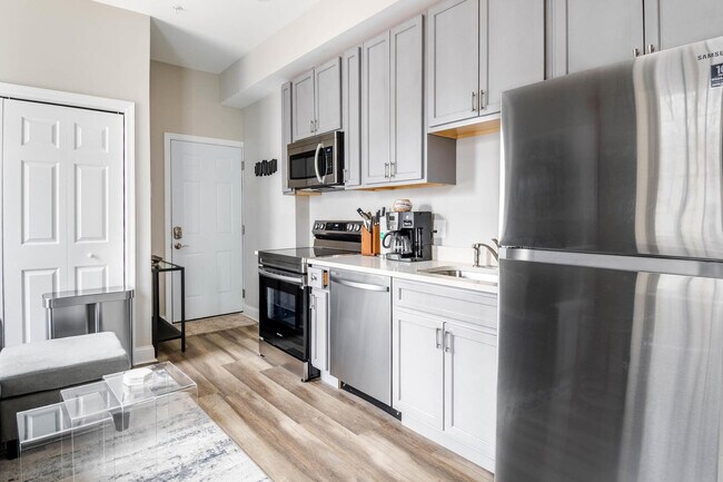 Building Photo - 701 E Street Southeast-ID1011194P