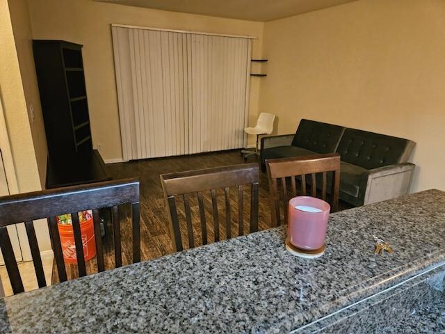 Building Photo - 1455 E Katie Ave