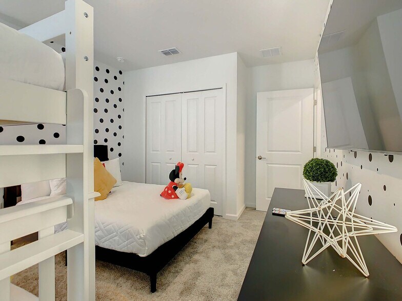 Building Photo - 8861 Cabot Cliffs Dr