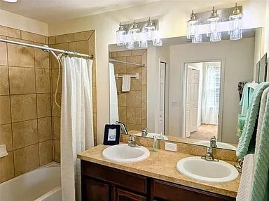 Building Photo - 6628 Holly Heath Dr