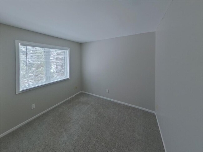 Building Photo - 2303 Leyland Cir