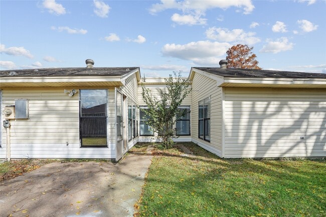 Building Photo - 2846 Mayflower Landing Ct