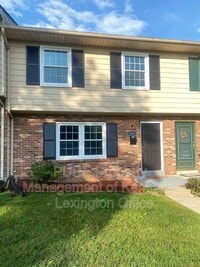 Building Photo - 3493 Sutherland Dr