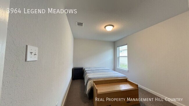 Building Photo - 3964 Legend Meadows