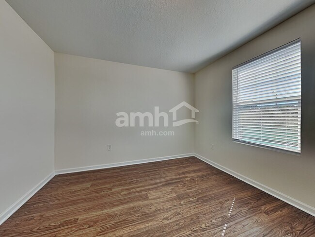 Building Photo - 8716 Layalie Way